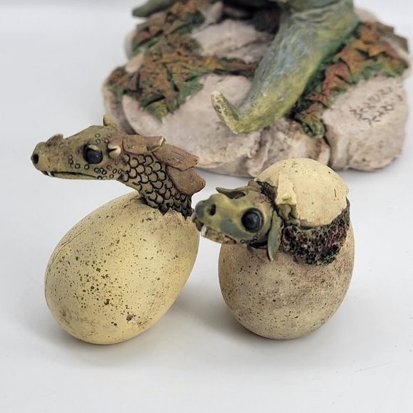 VTG RARE Piece Bernard Pearson 1989 Gnome/ Dragon eggs hatching Sculpture Signed - Picture 5 of 11